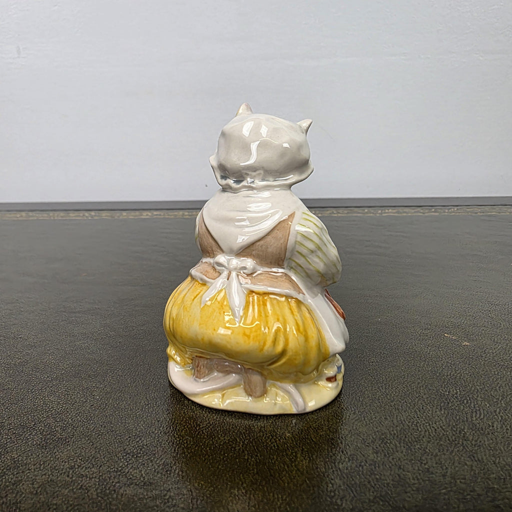 Royal Doulton Brambly Hedge Lily Weaver Mouse Figurine | 1988 Porcelain Collectible