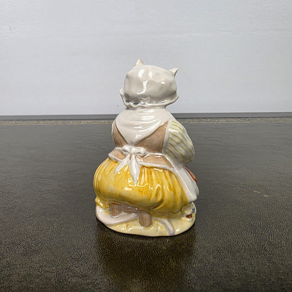 Royal Doulton Brambly Hedge Lily Weaver Mouse Figurine | 1988 Porcelain Collectible