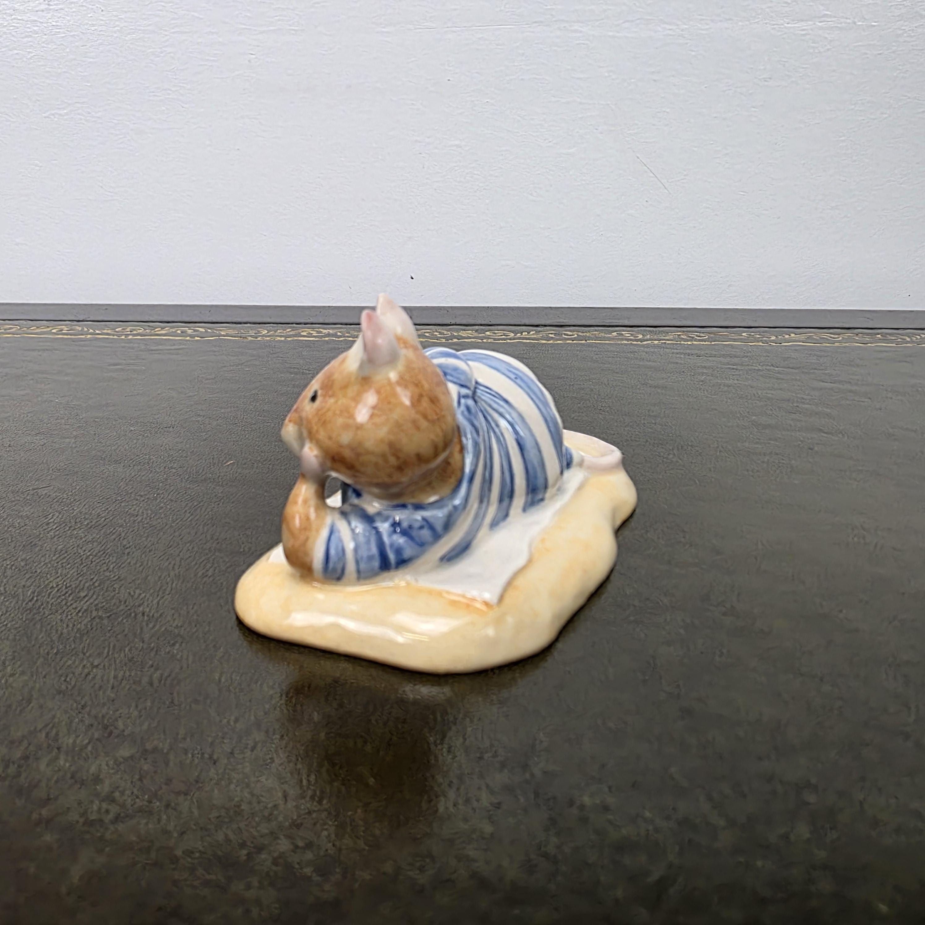 Royal Doulton Brambly Hedge Mr Saltapple Figurine DBH24 1992 England Mouse Porcelain Figure Collectible