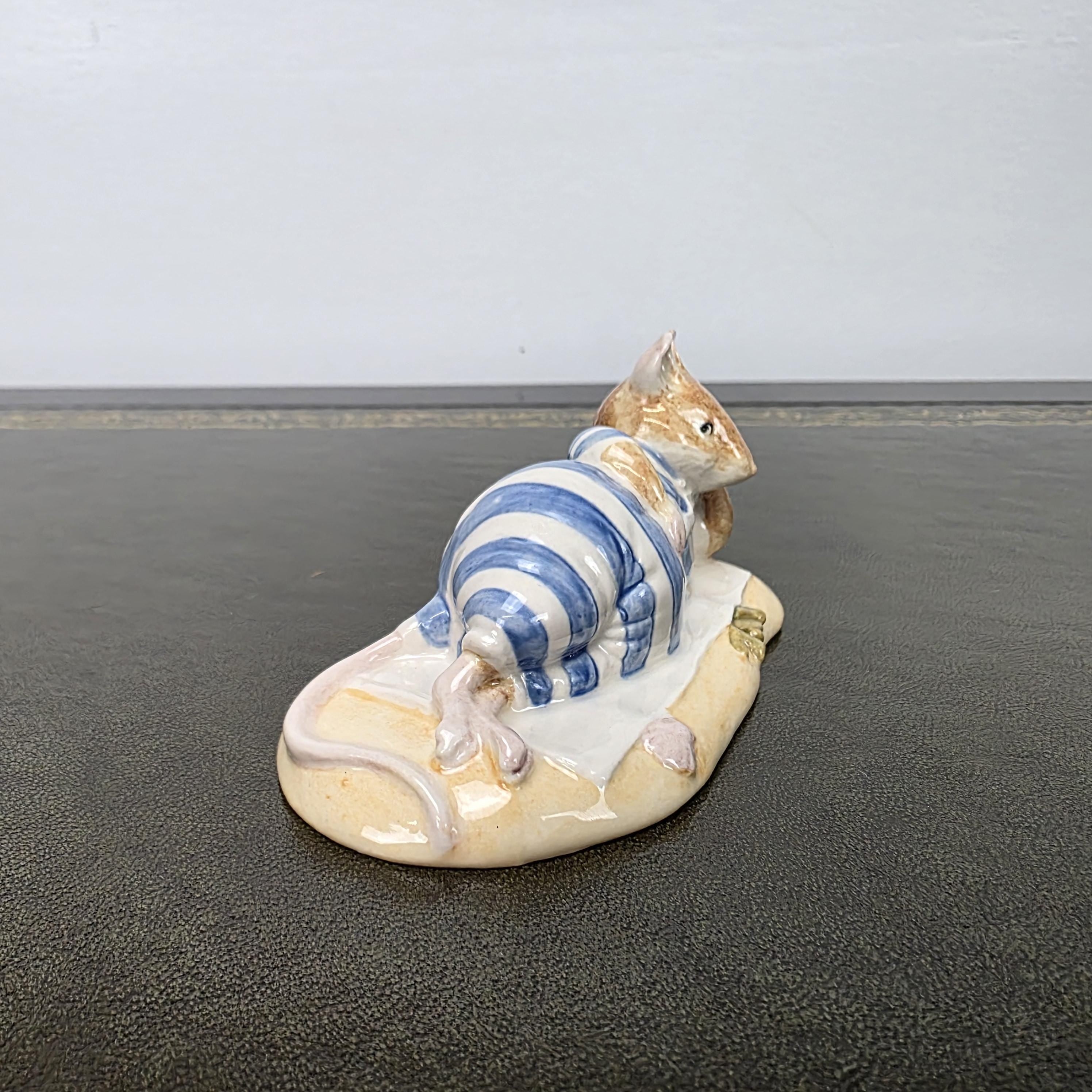 Royal Doulton Brambly Hedge Mr Saltapple Figurine DBH24 1992 England Mouse Porcelain Figure Collectible