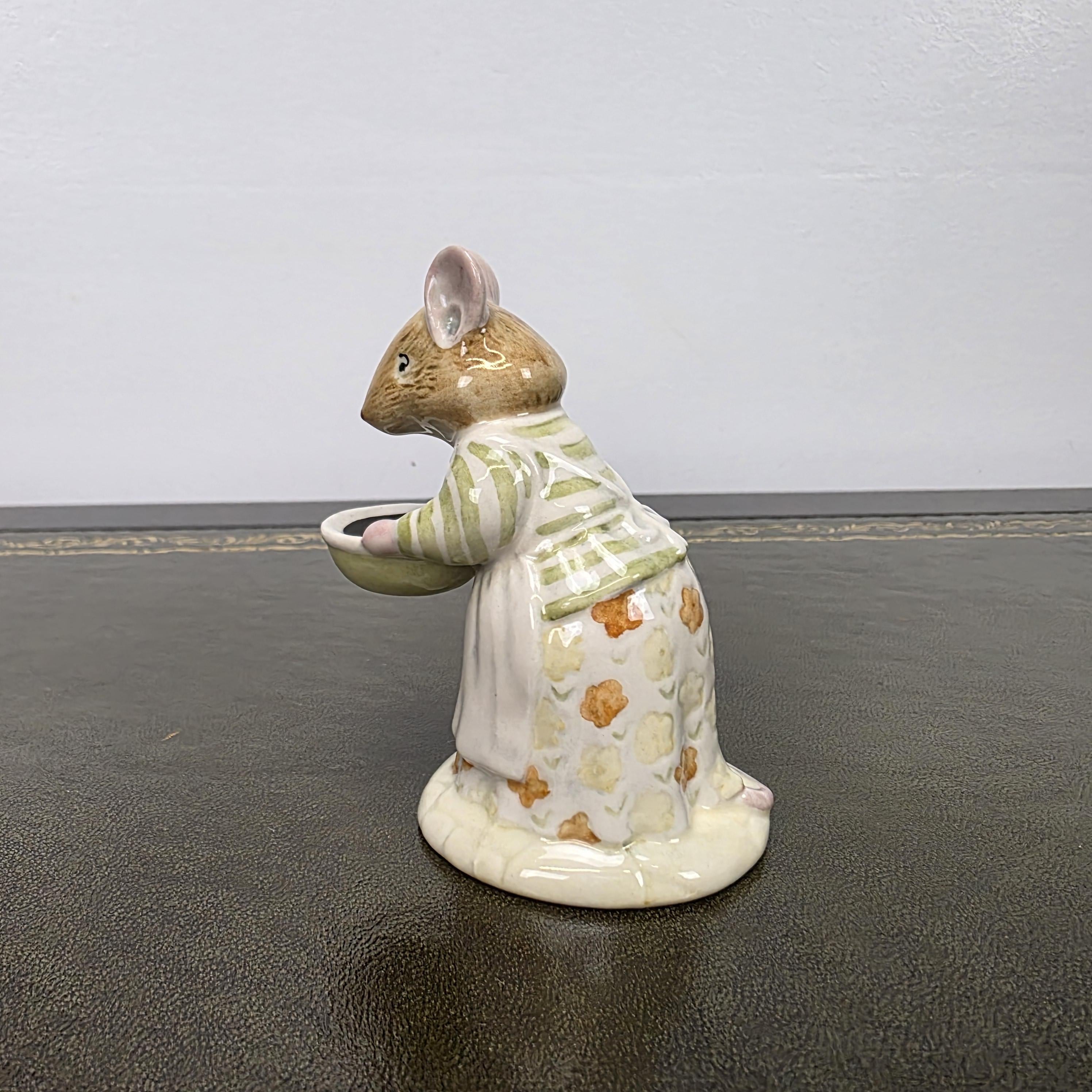 Royal Doulton Brambly Hedge Figurine Mrs Toadflax DBH11 1985 Bone China Figure Collection Mouse