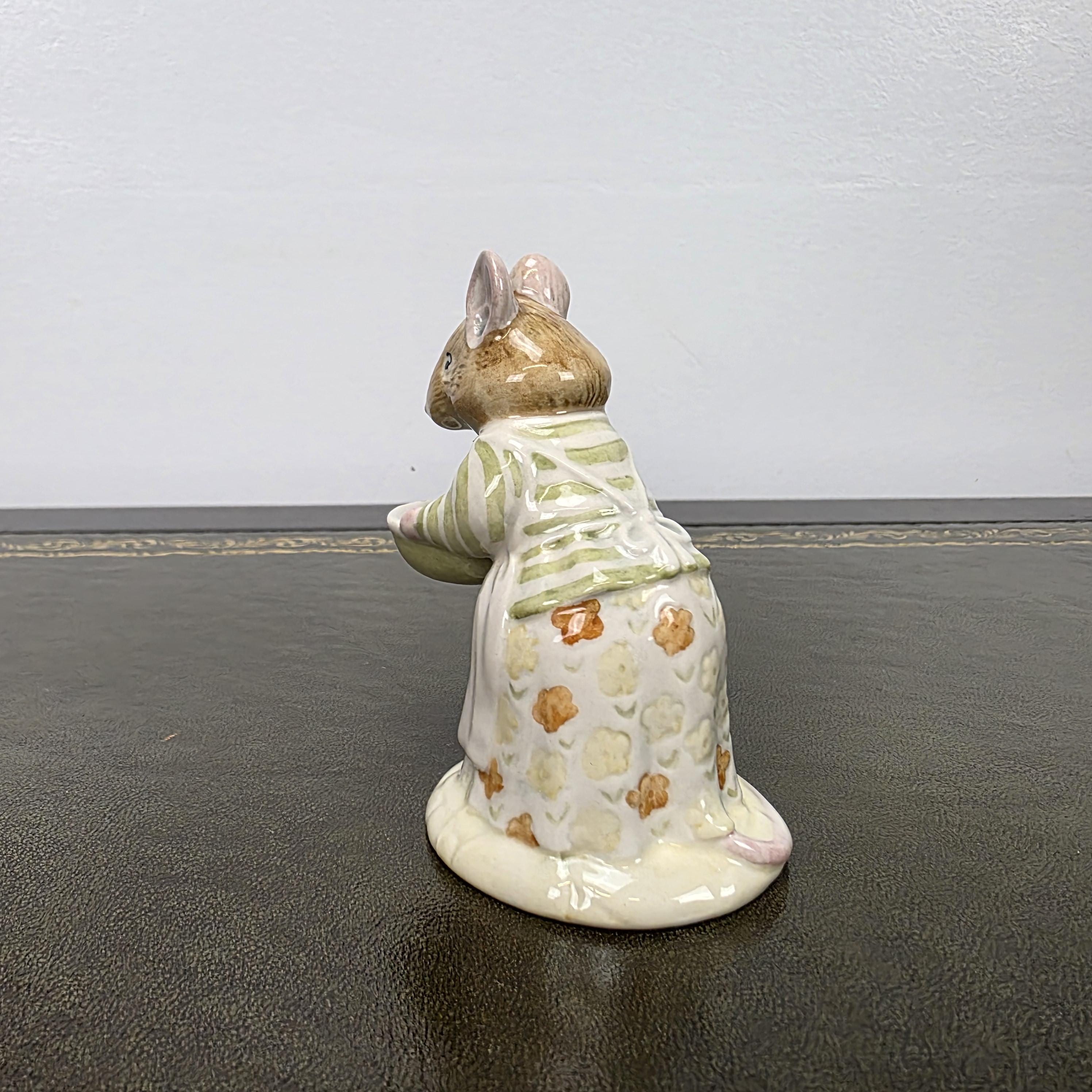 Royal Doulton Brambly Hedge Figurine Mrs Toadflax DBH11 1985 Bone China Figure Collection Mouse
