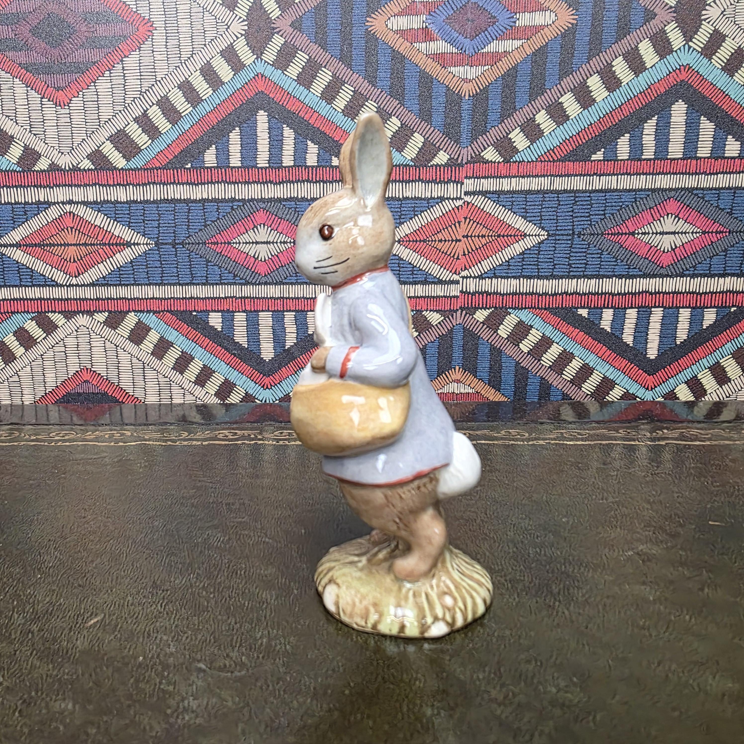 Beswick Peter with Postbag Figurine Beatrix Potter 1996 Royal Doulton Bunny Statue Peter Rabbit