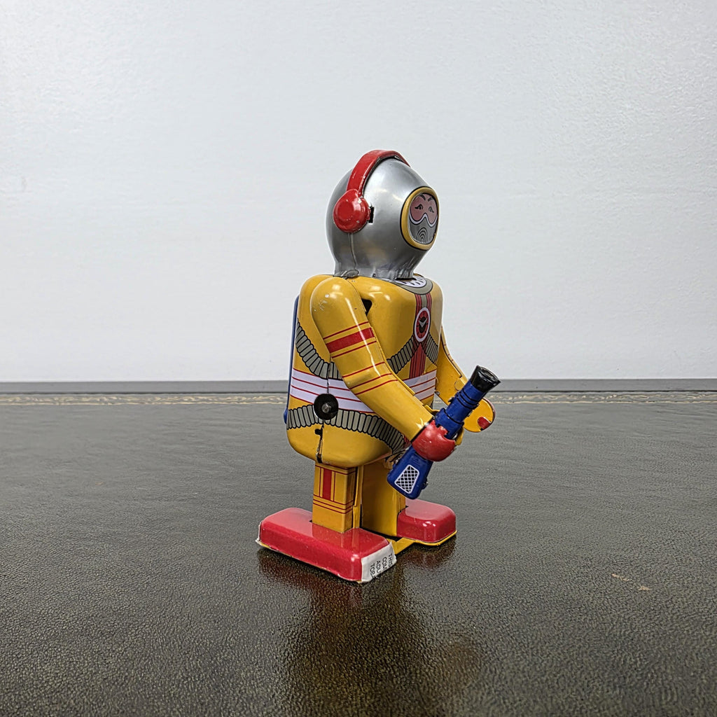 Vintage Wind Up Robot MS297 Yellow Tin Toy | Boxed Collectible Space Figure | 1980s China