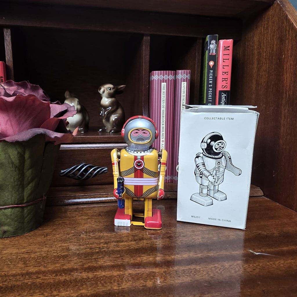 Vintage Wind Up Robot MS297 Yellow Tin Toy | Boxed Collectible Space Figure | 1980s China