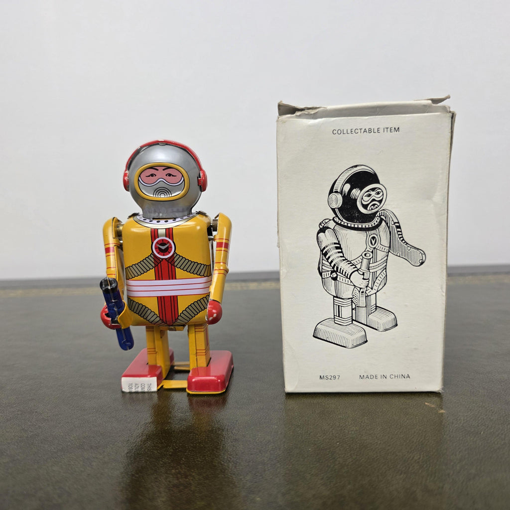 Vintage Wind Up Robot MS297 Yellow Tin Toy | Boxed Collectible Space Figure | 1980s China
