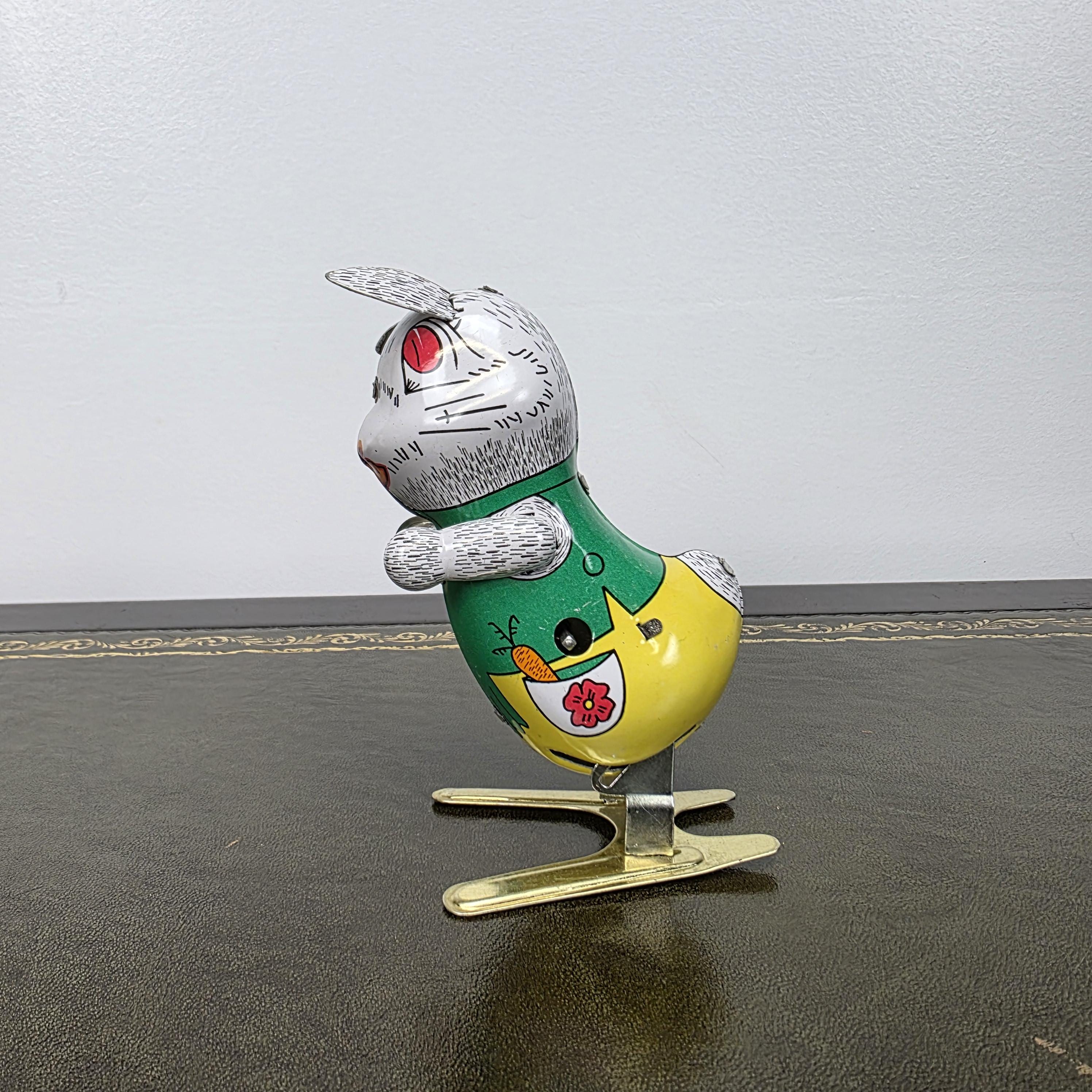 Spring Feet Mechanism| Vintage Wind Up Jumping Rabbit Tin Toy | Boxed Clockwork Collectable