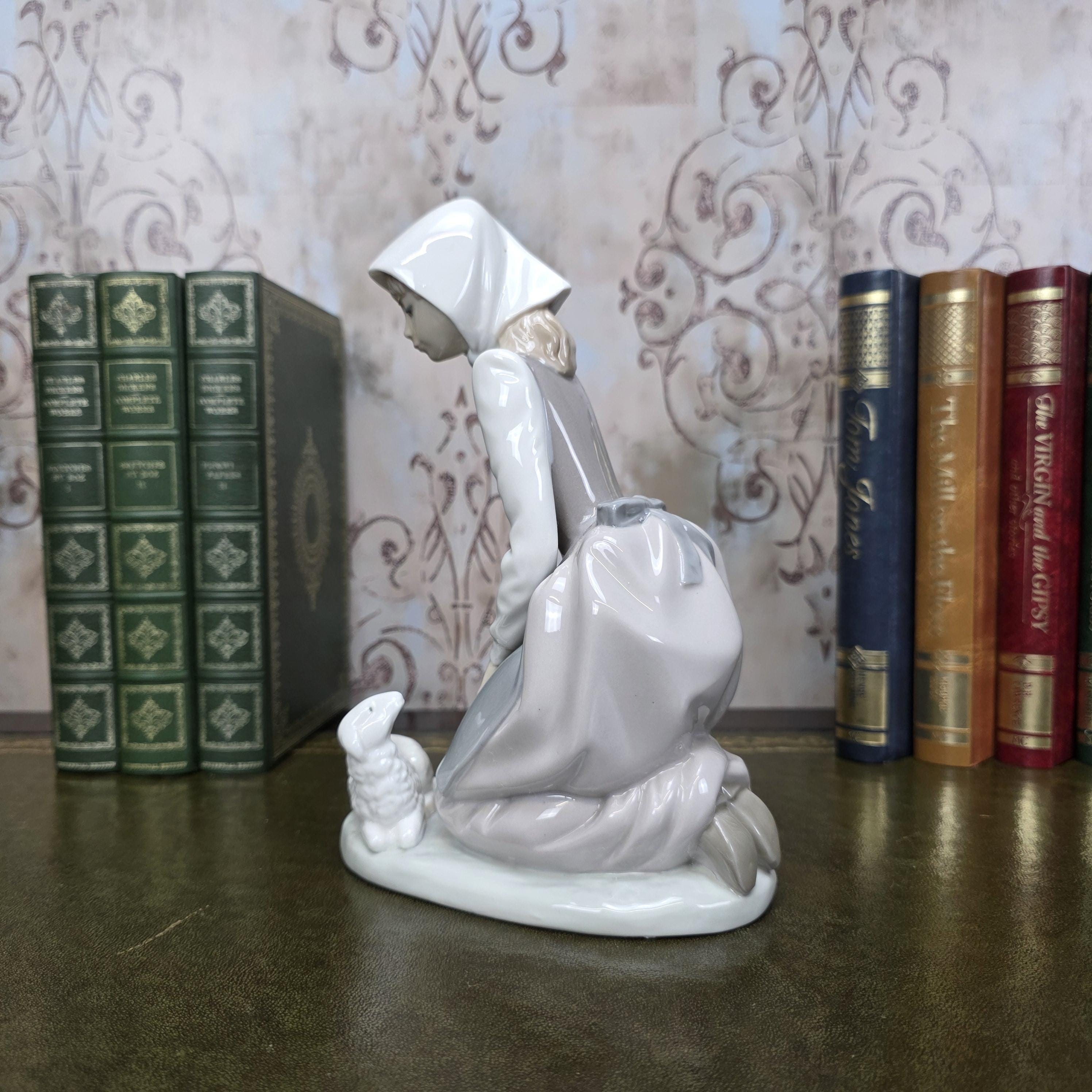 Nao by Lladro Girl with Lamb Porcelain Figurine | Spanish Vintage Collectible Sculpture Pastoral Scene