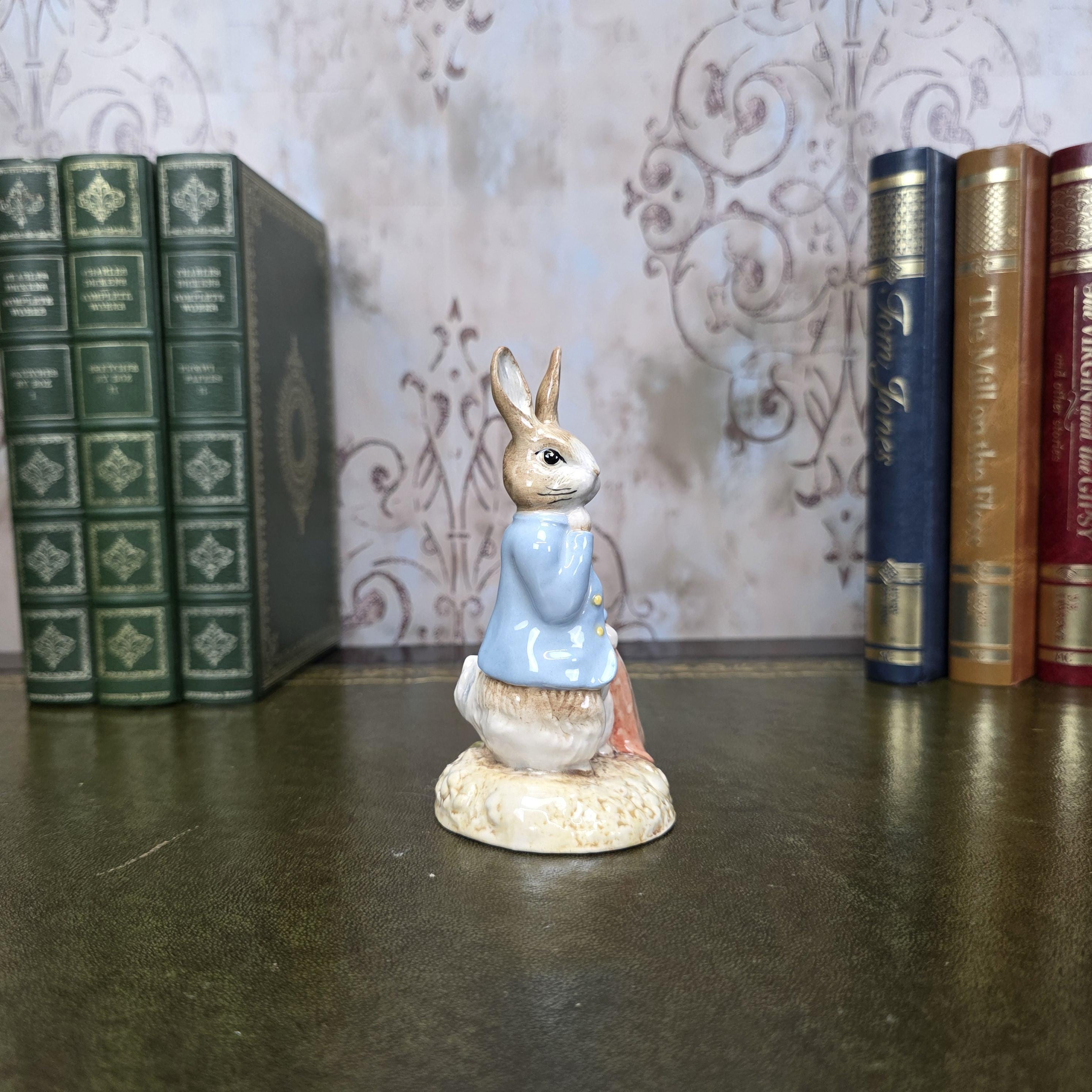Royal Albert Beatrix Potter Peter Rabbit Figurine | Red Pocket Handkerchief 1990 England Nursery Decor