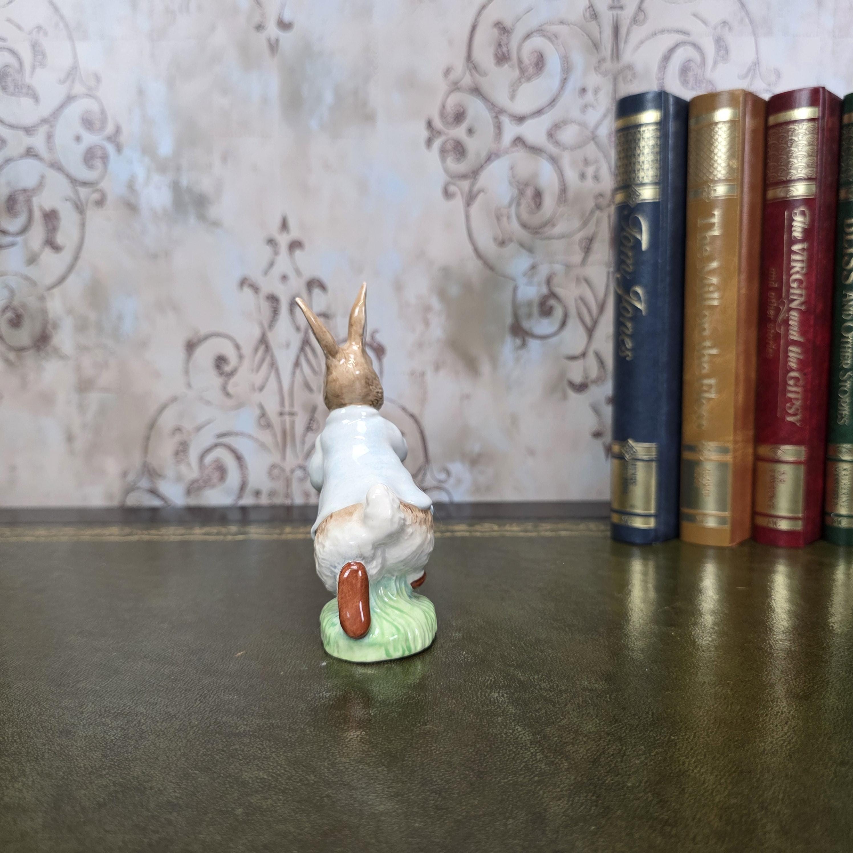 Beatrix Potter Peter Rabbit Figurine Royal Albert | 1989 English Bone China | Boxed Porcelain Figure