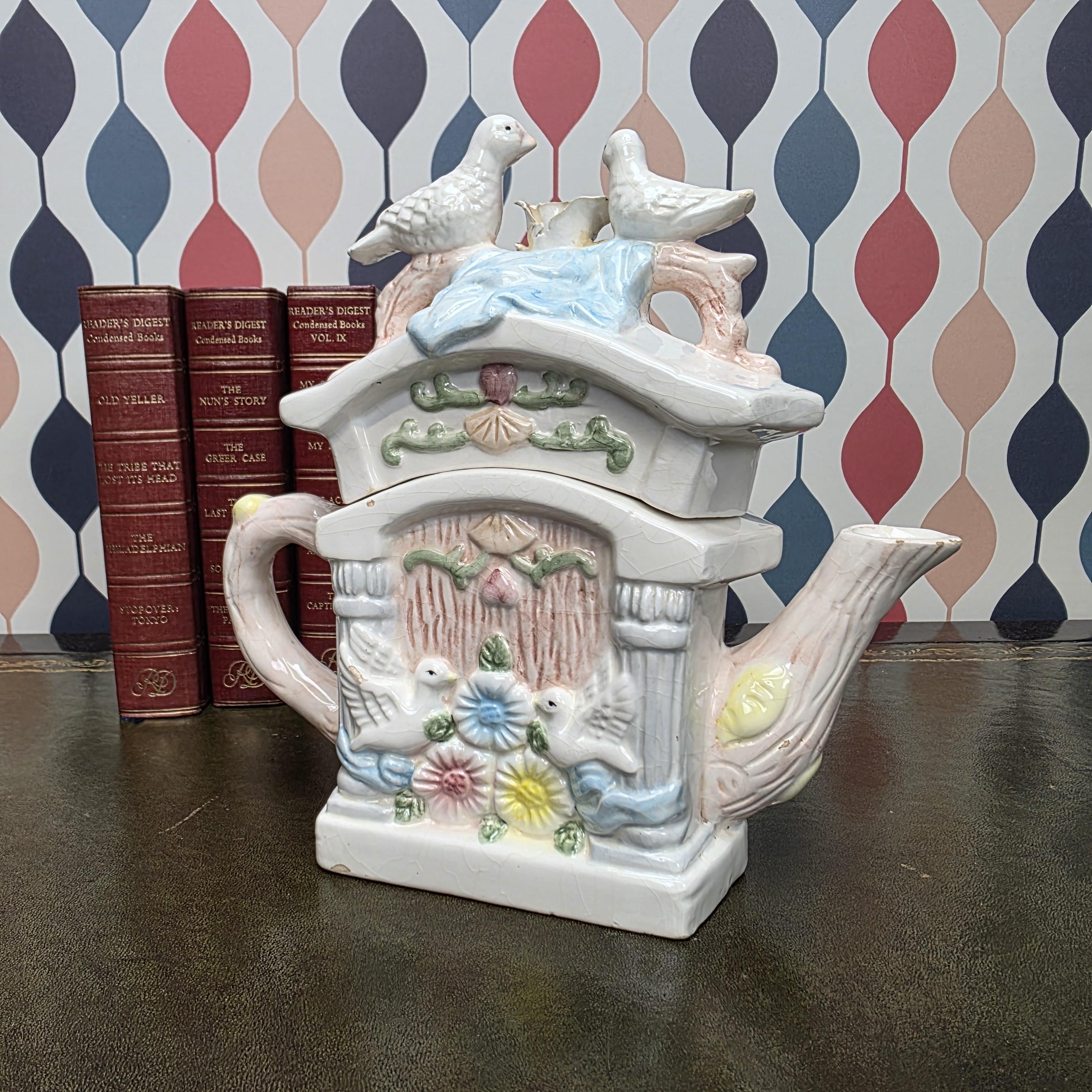 Vintage Bird Ceramic Cottage Dove Figurine Novelty Tea Pot Collectible Teaware Cottagecore Kitchen Decor