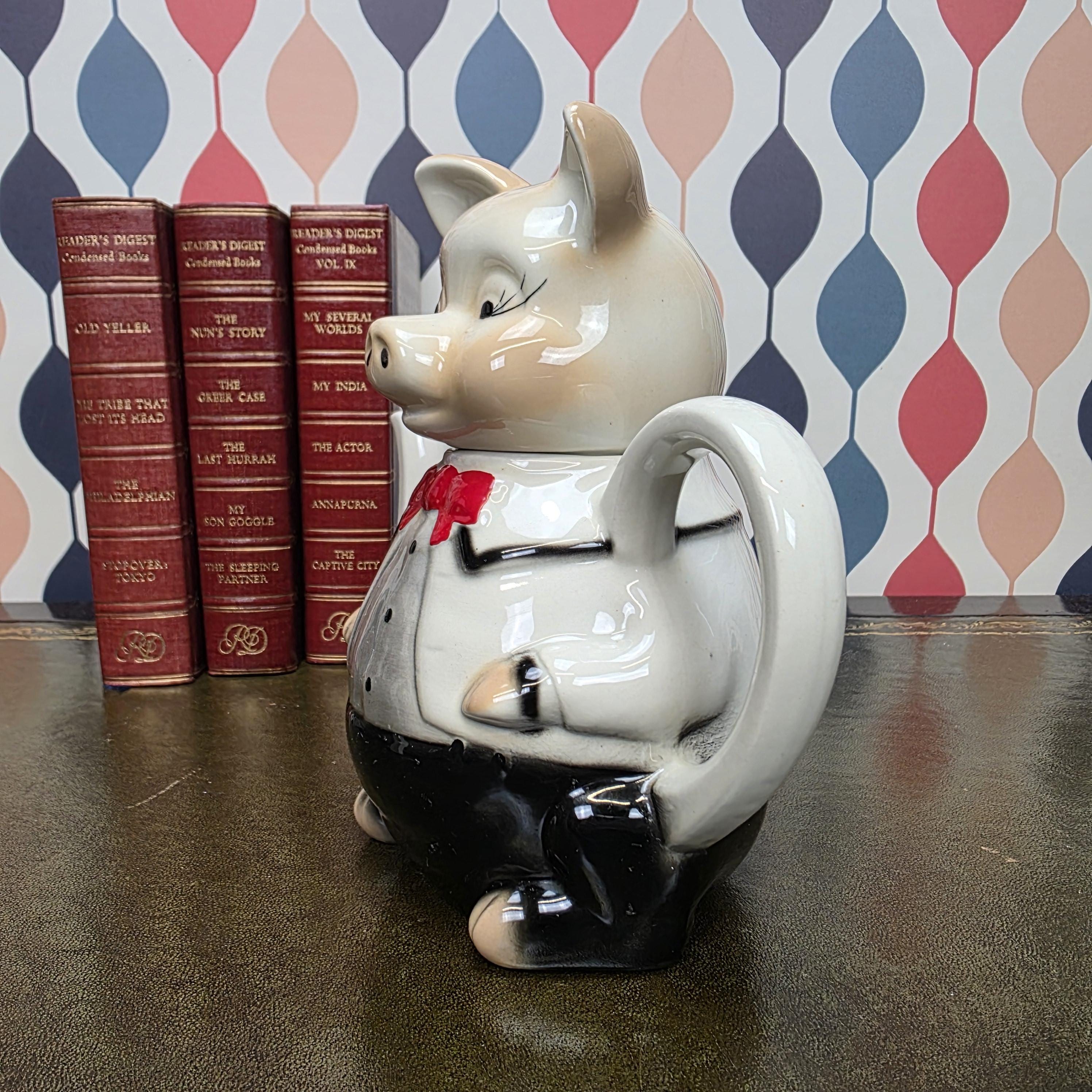 Tony Wood Staffordshire Pig Figural Teapot Master Piggy Character Teapot Collectible English Novelty Teaware