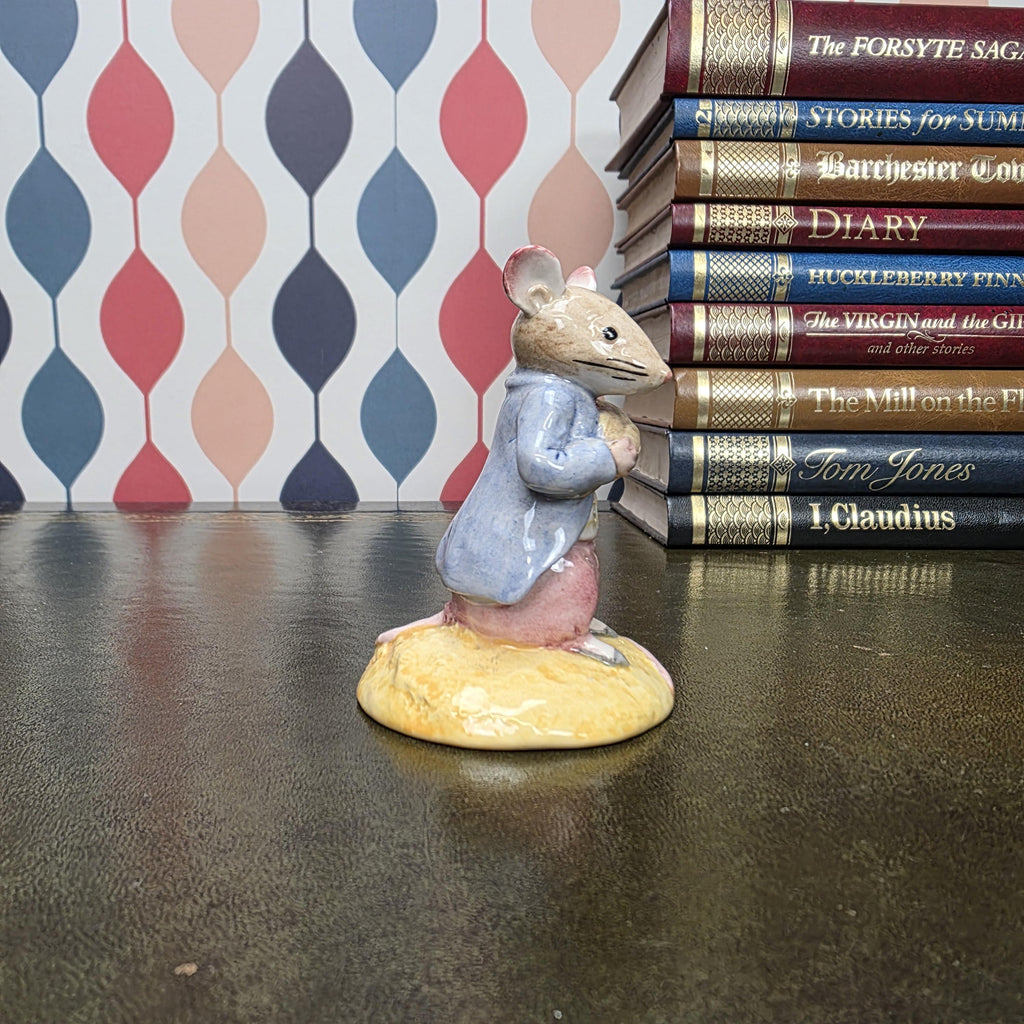 Beswick Beatrix Potter Johnny Town Mouse Figurine Eating Corn Royal Doulton Collectible Character Figure