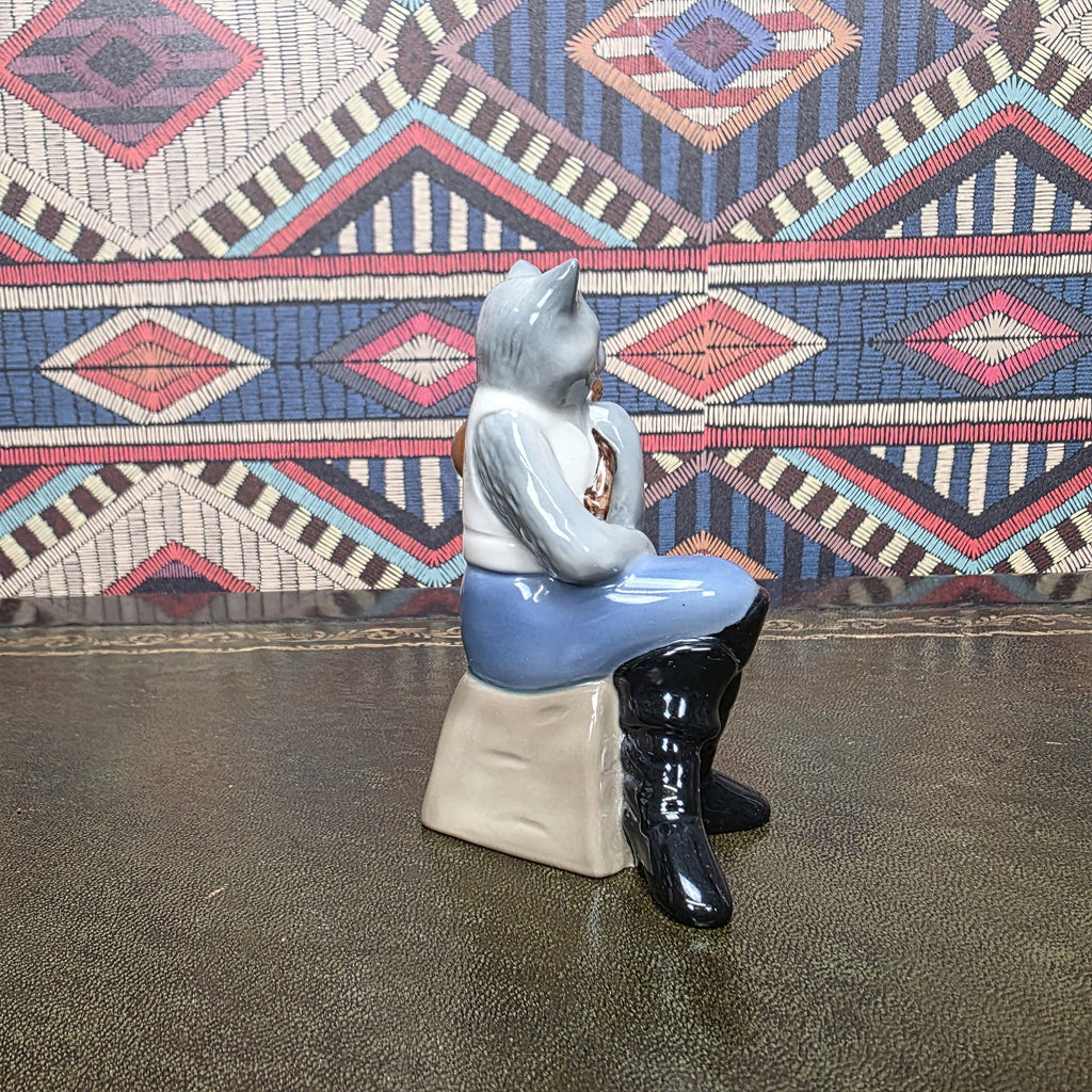 Dick Whittington Cat Figurine Wade England 1997 Ceramic Storybook Character London Sculpture Collectible