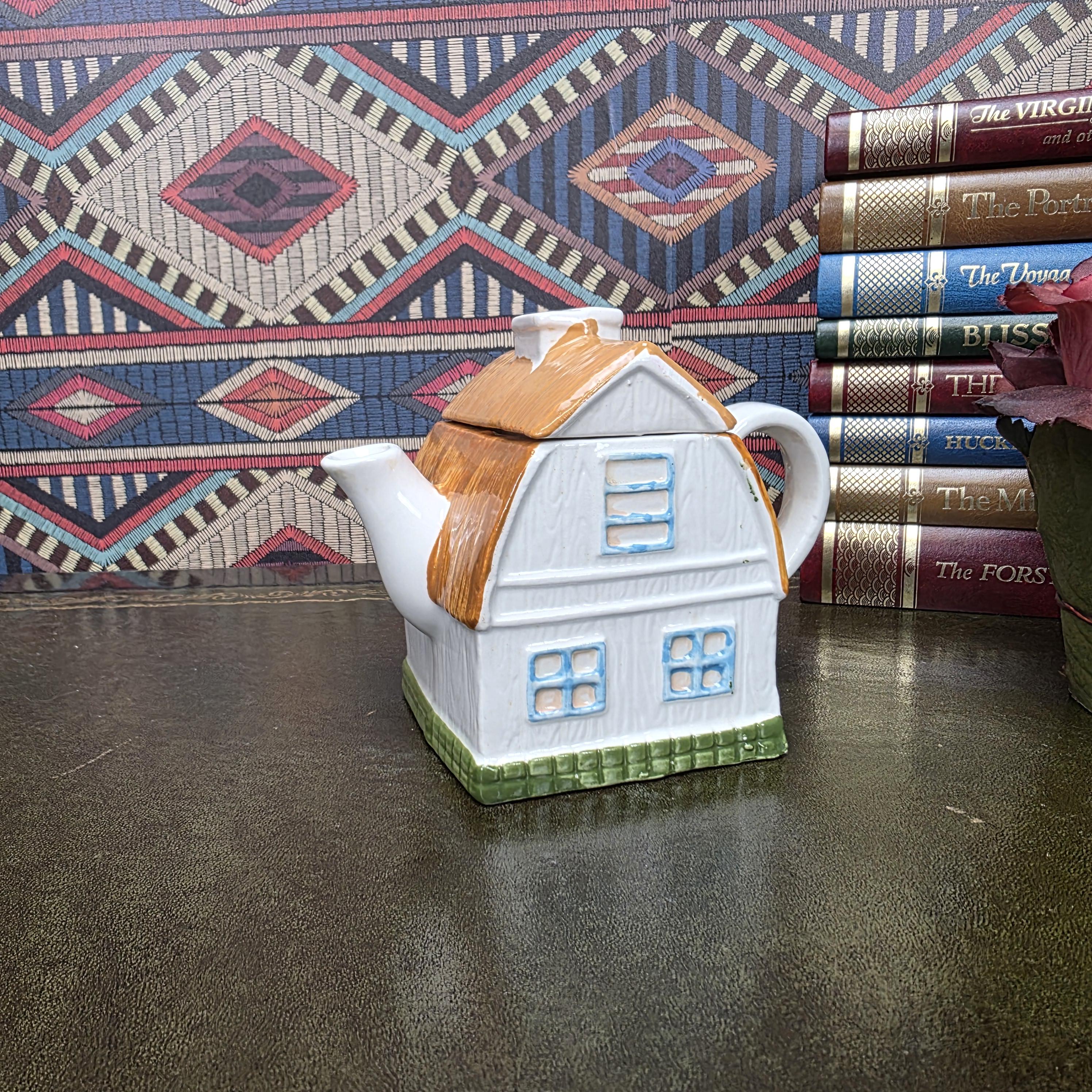 House Shape Ceramic Teapot Vintage Taiwan Cottage Style Novelty Kitchen Collectible Farmhouse Decor