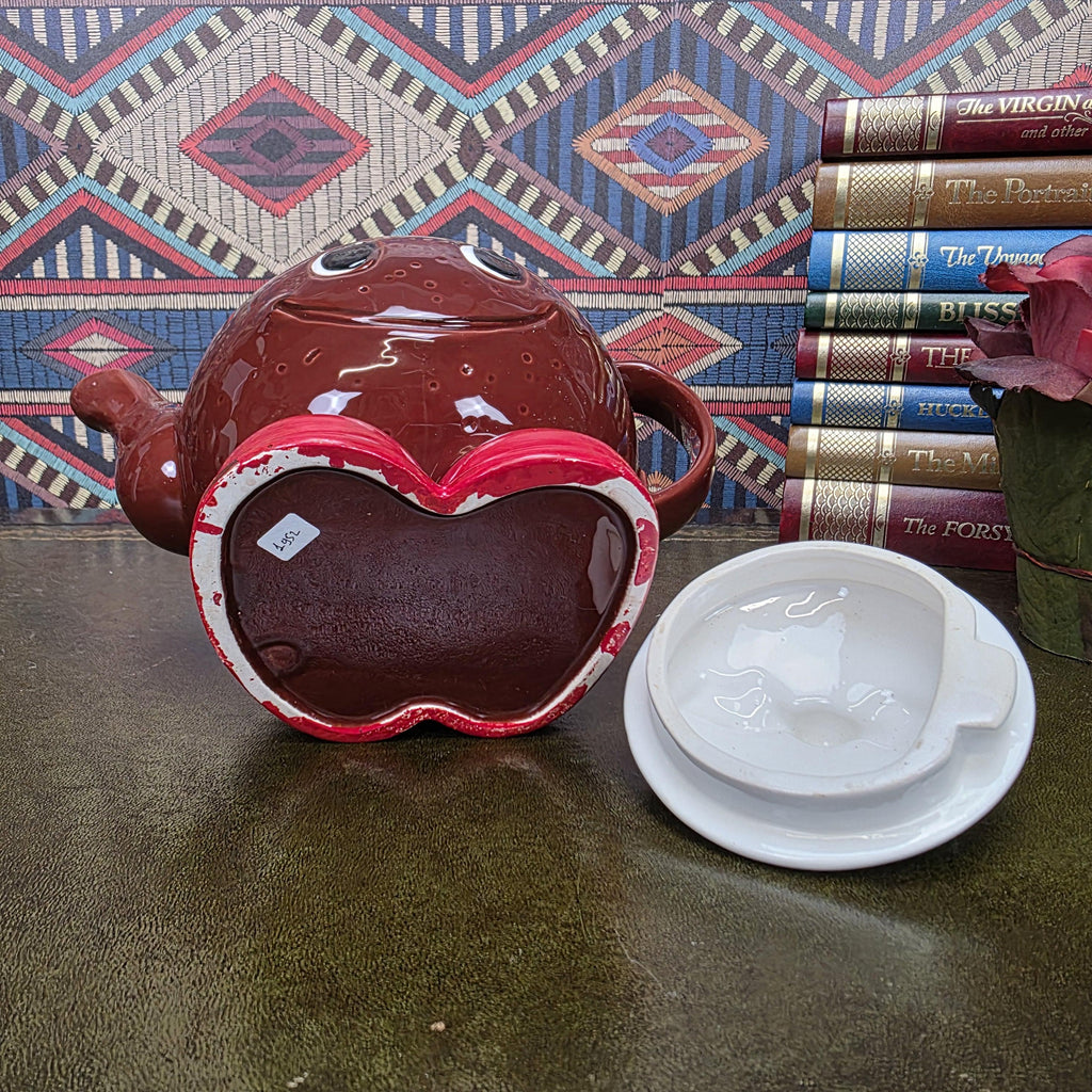 Vintage Ceramic Character Teapot Christmas Pudding Design Novelty Teapot Collectable Festive Kitchen Decor