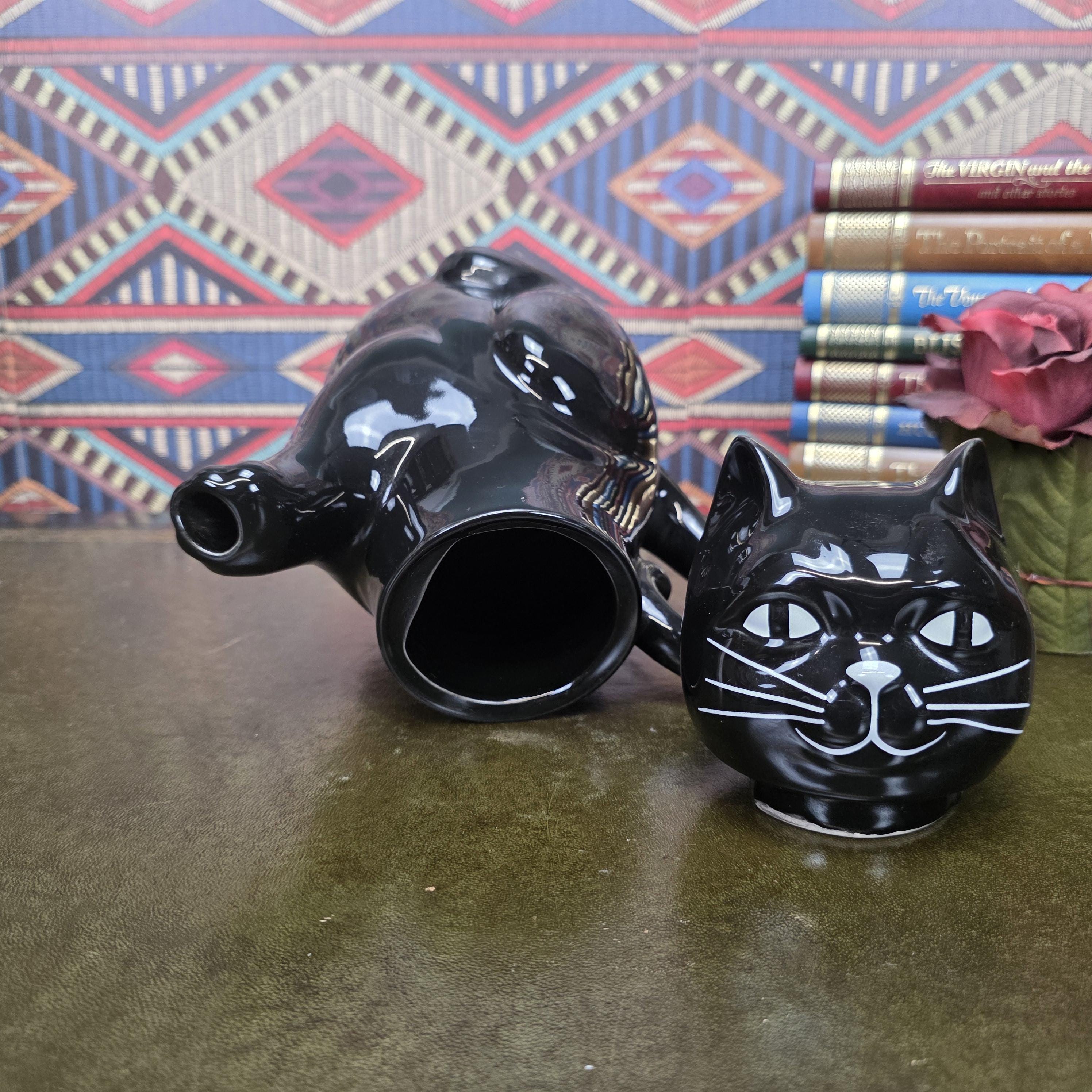 Vintage Black Cat Teapot Ceramic Figural Cat Coffee Pot Halloween Gothic Kitchen Decor Collectible