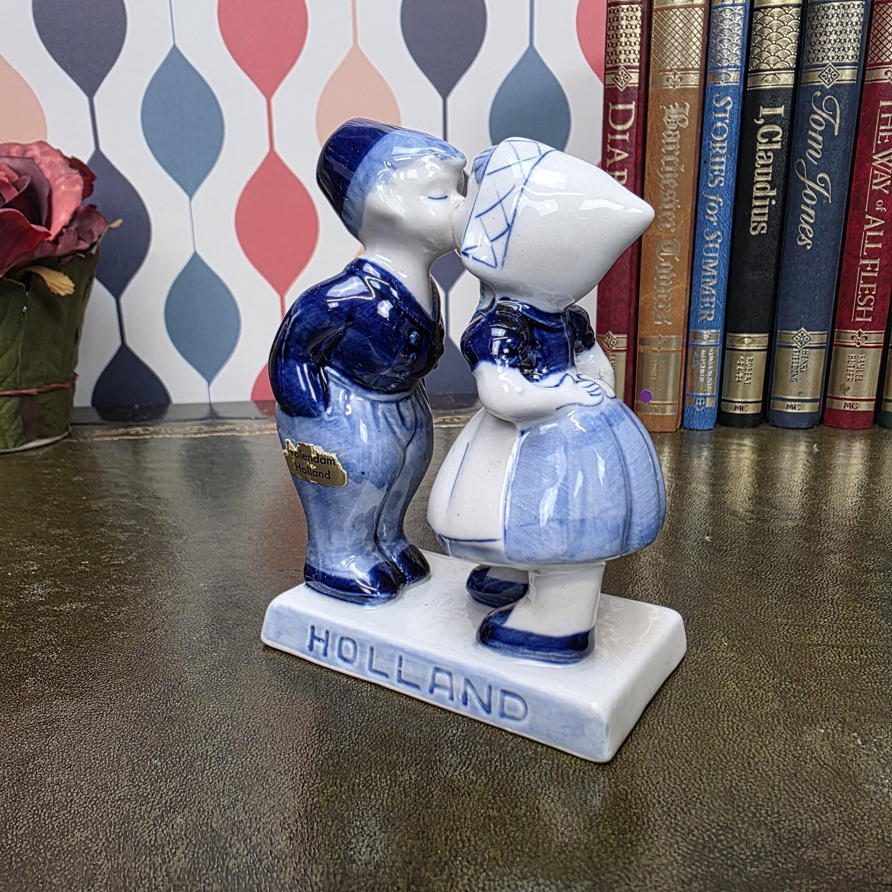 Vintage Delft Blue Kissing Couple Figurine Holland Volendam Hand Painted Dutch Ceramic Statue