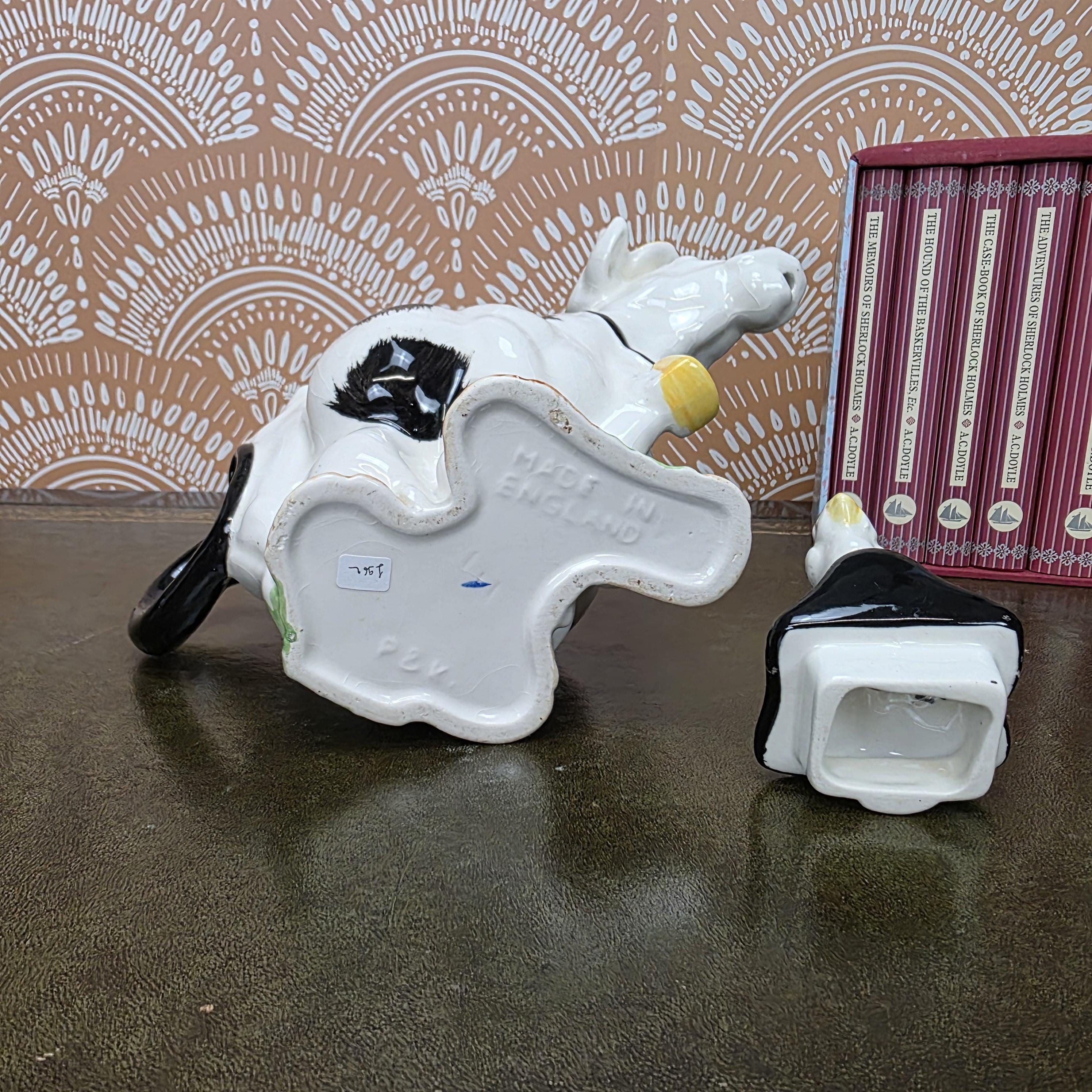 Price Kensington Cow Teapot Vintage English Ceramic Novelty Farmhouse Teapot Collectors Kitchen Decor