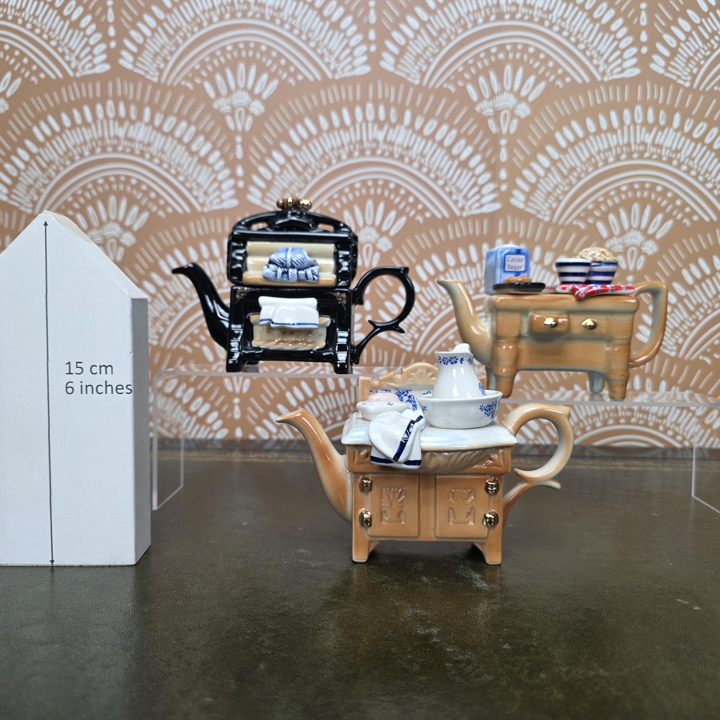 Cardew Design Novelty Teapot Choice Kitchen Cupboard Wash Stand Range Cooker Made in England