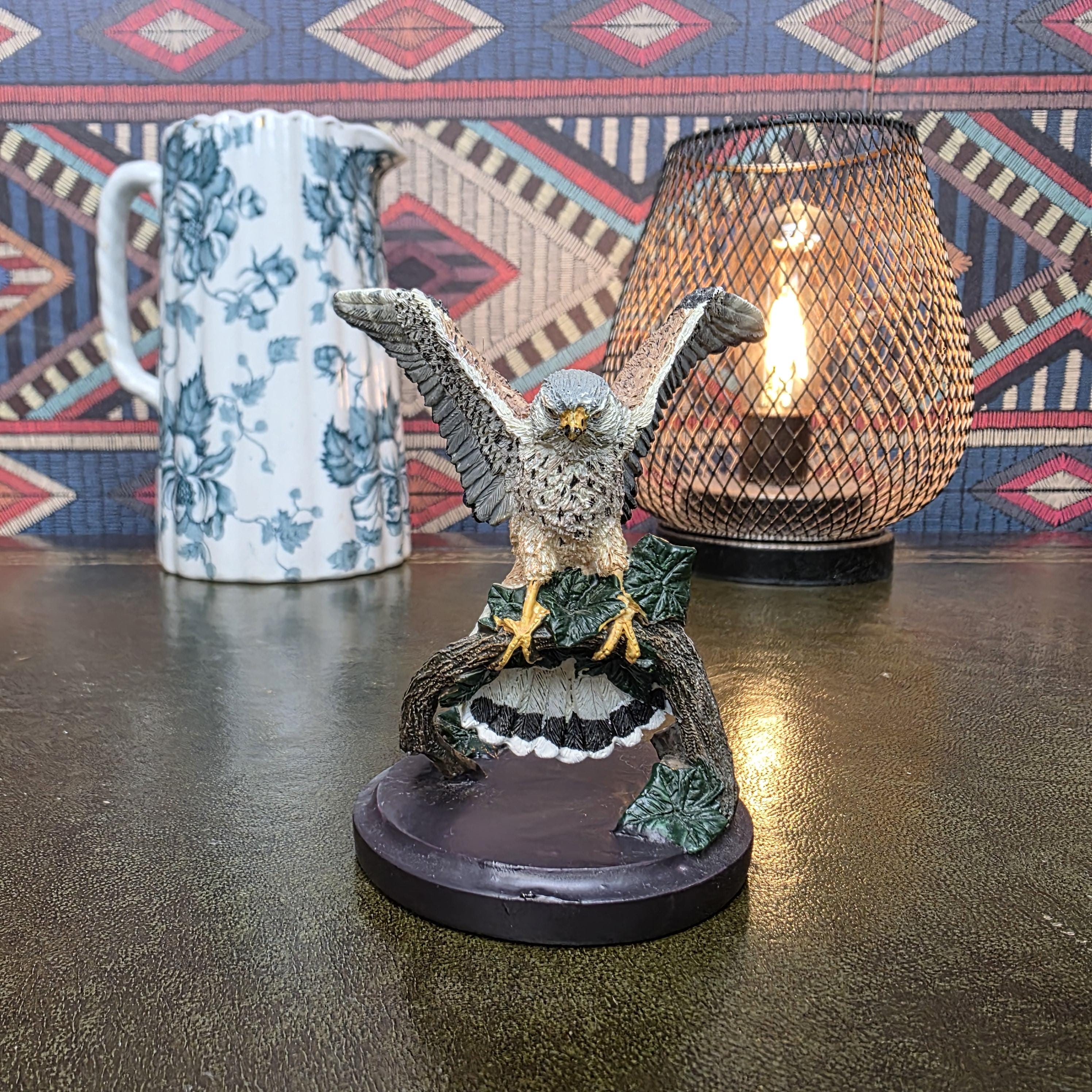 Kestrel Bird Figurine Reader's Digest 2004 Hand Painted Falcon Sculpture Andy Pearce Wildlife Collectible