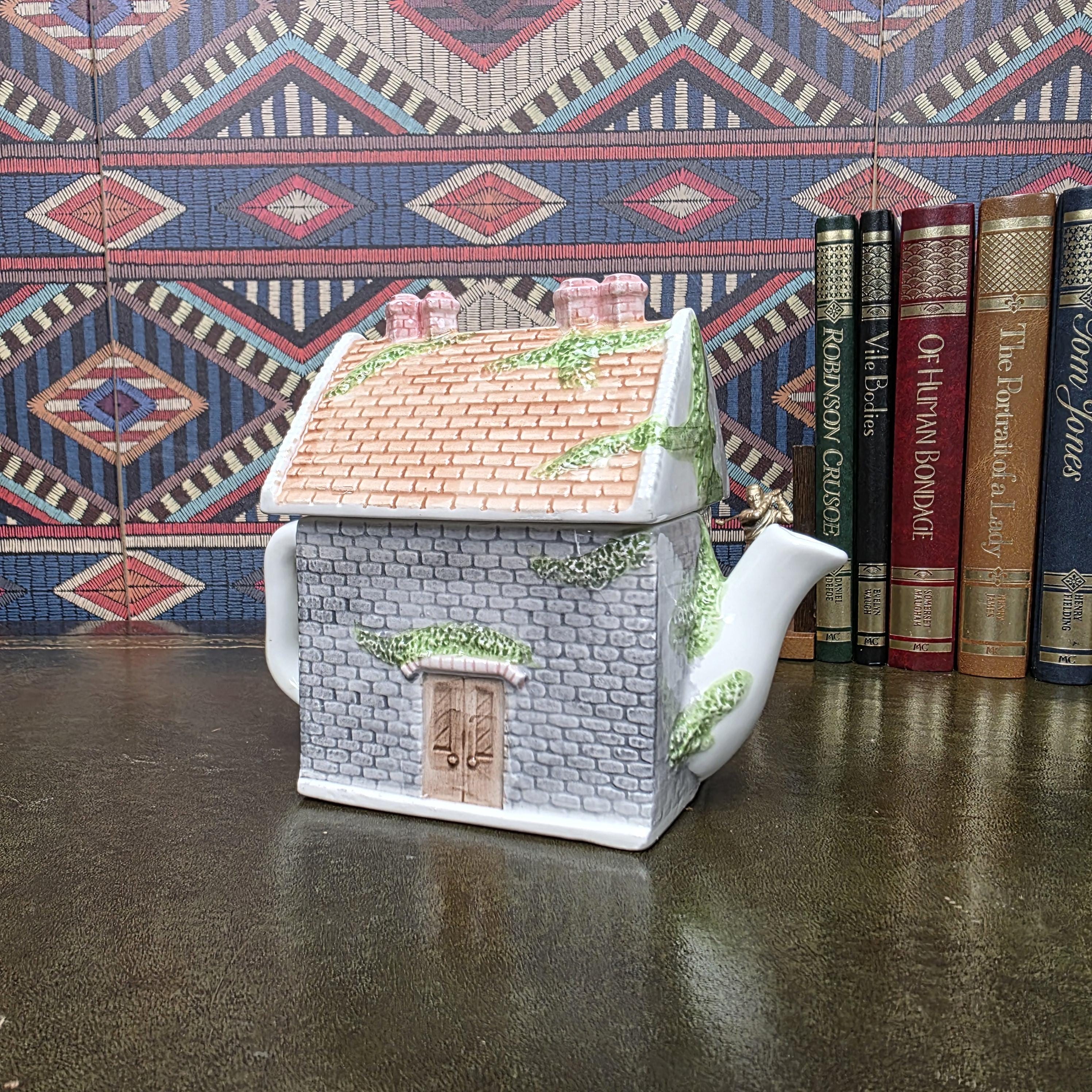 Leonardo Collection Cottage House Teapot Crown and Anchor Pub Ceramic Novelty Tea Pot English