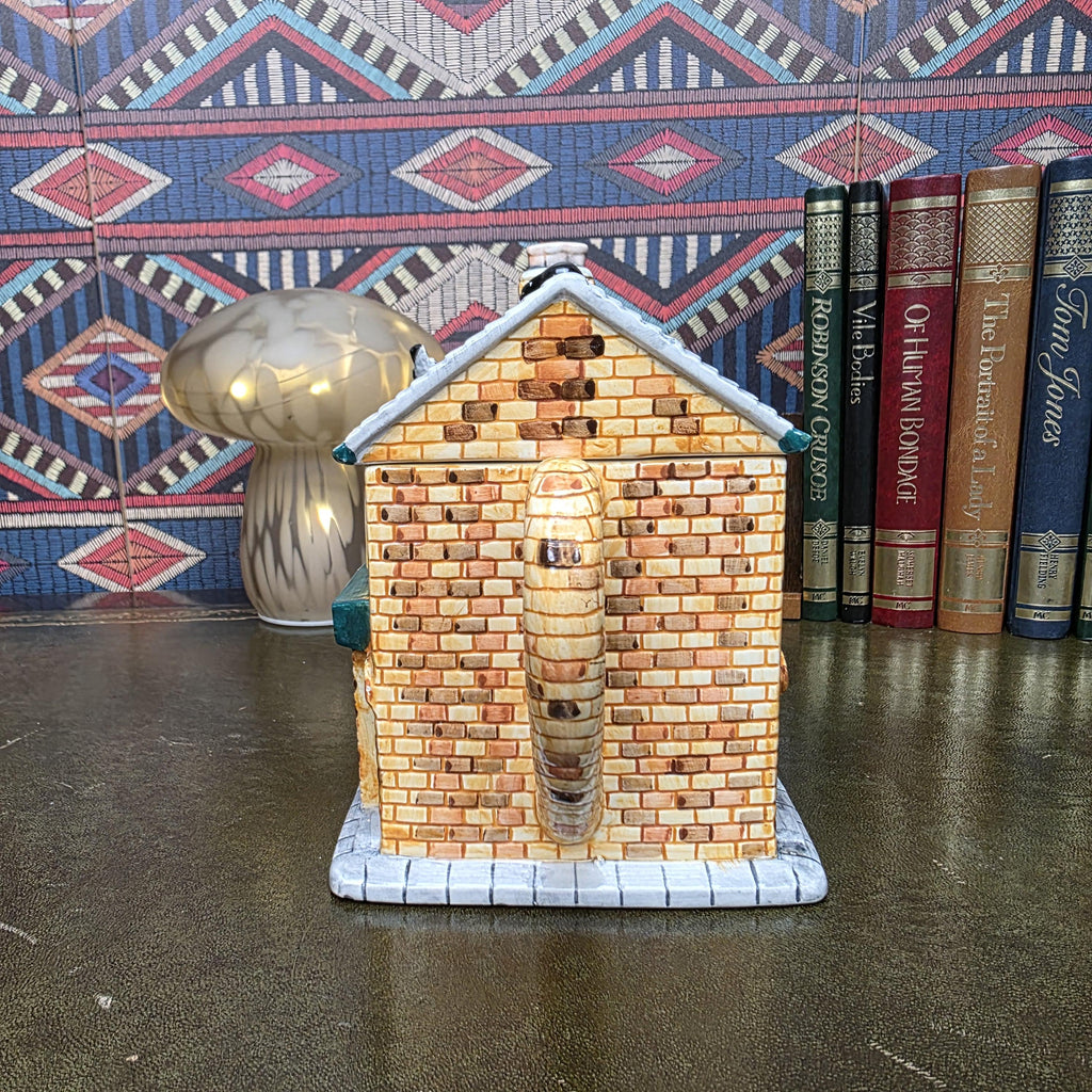 Coronation Street Teapot Rovers Return Inn Annie Rowe Ceramic Pub Collectible TV Memorabilia Kitchen