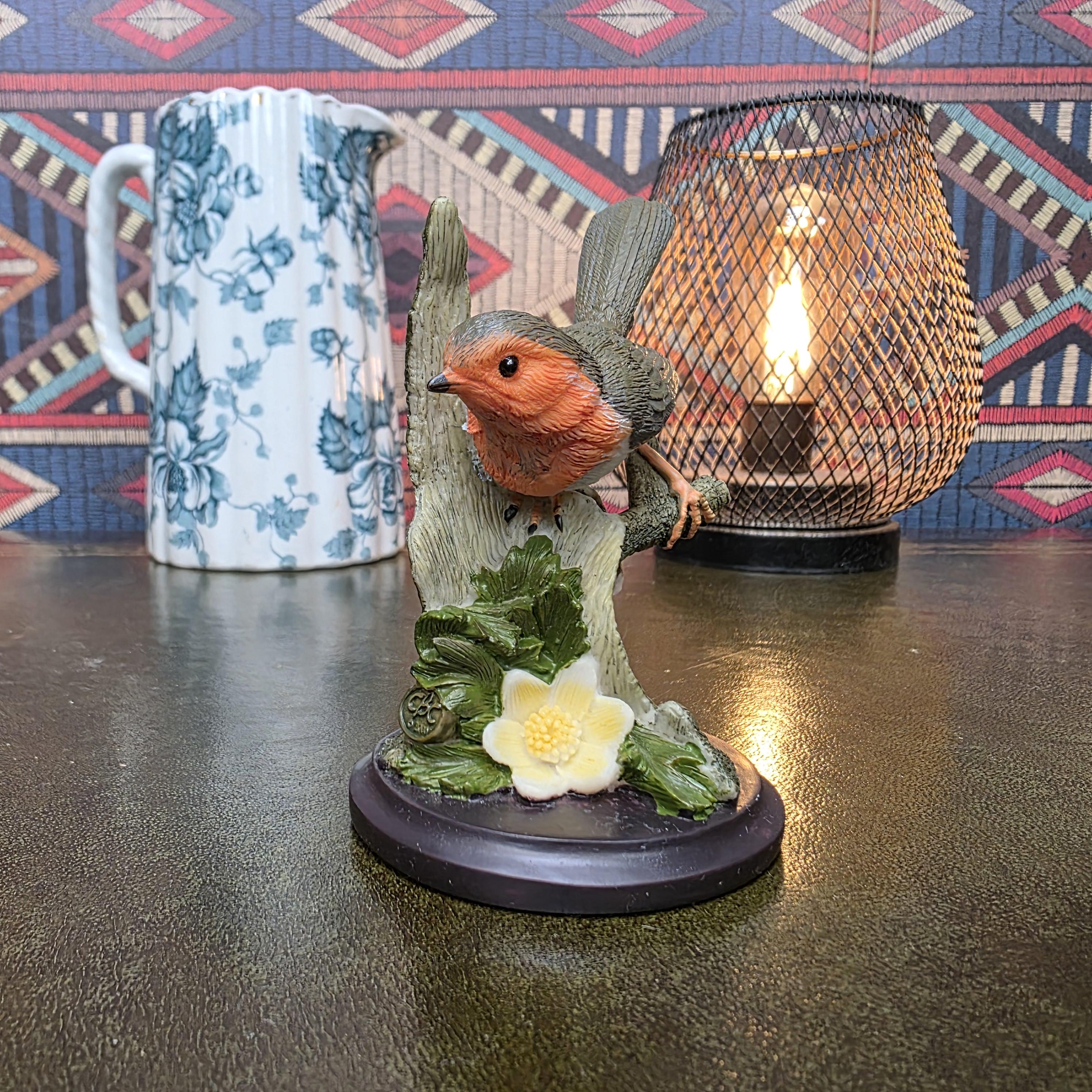 Robin Bird Figurine Reader's Digest 2004 Hand Painted Wildlife Sculpture Andy Pearce Nature Collectible