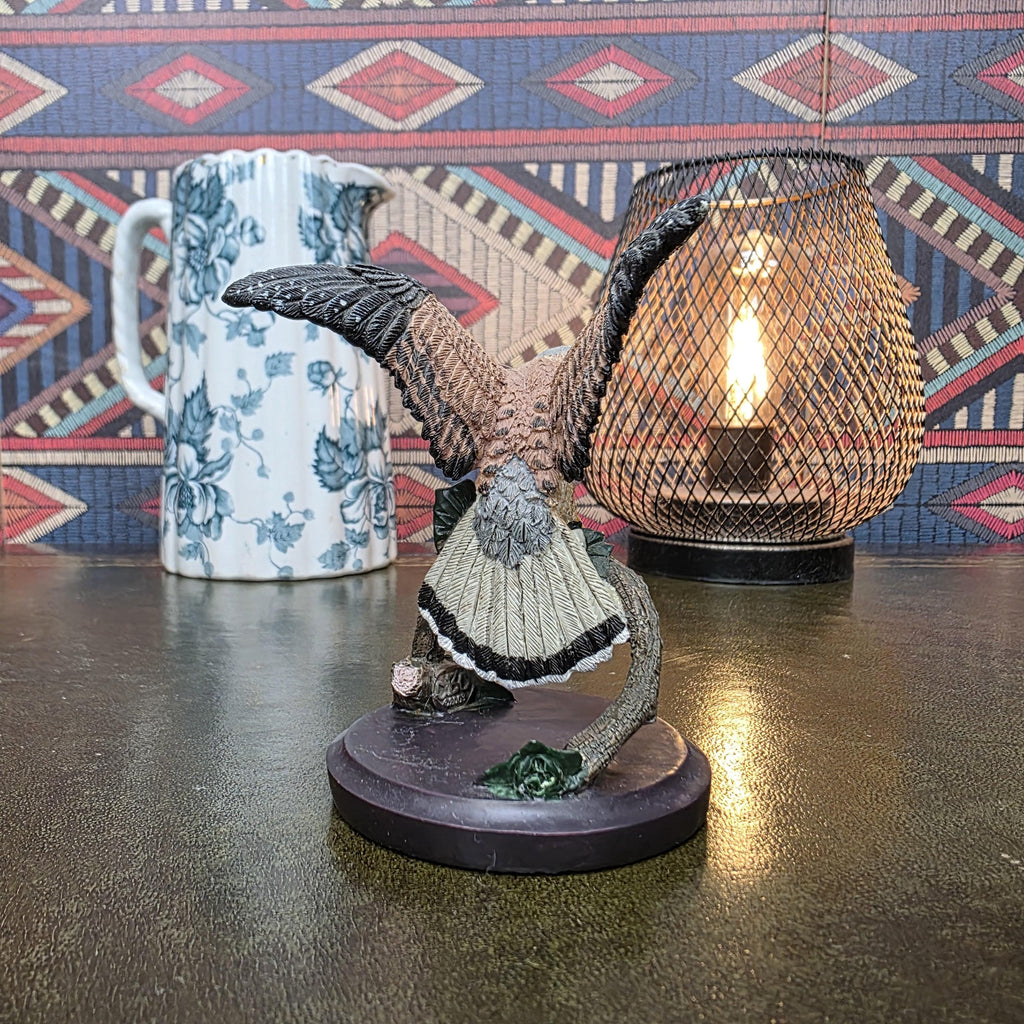 Kestrel Bird Figurine Reader's Digest 2004 Hand Painted Falcon Sculpture Andy Pearce Wildlife Collectible