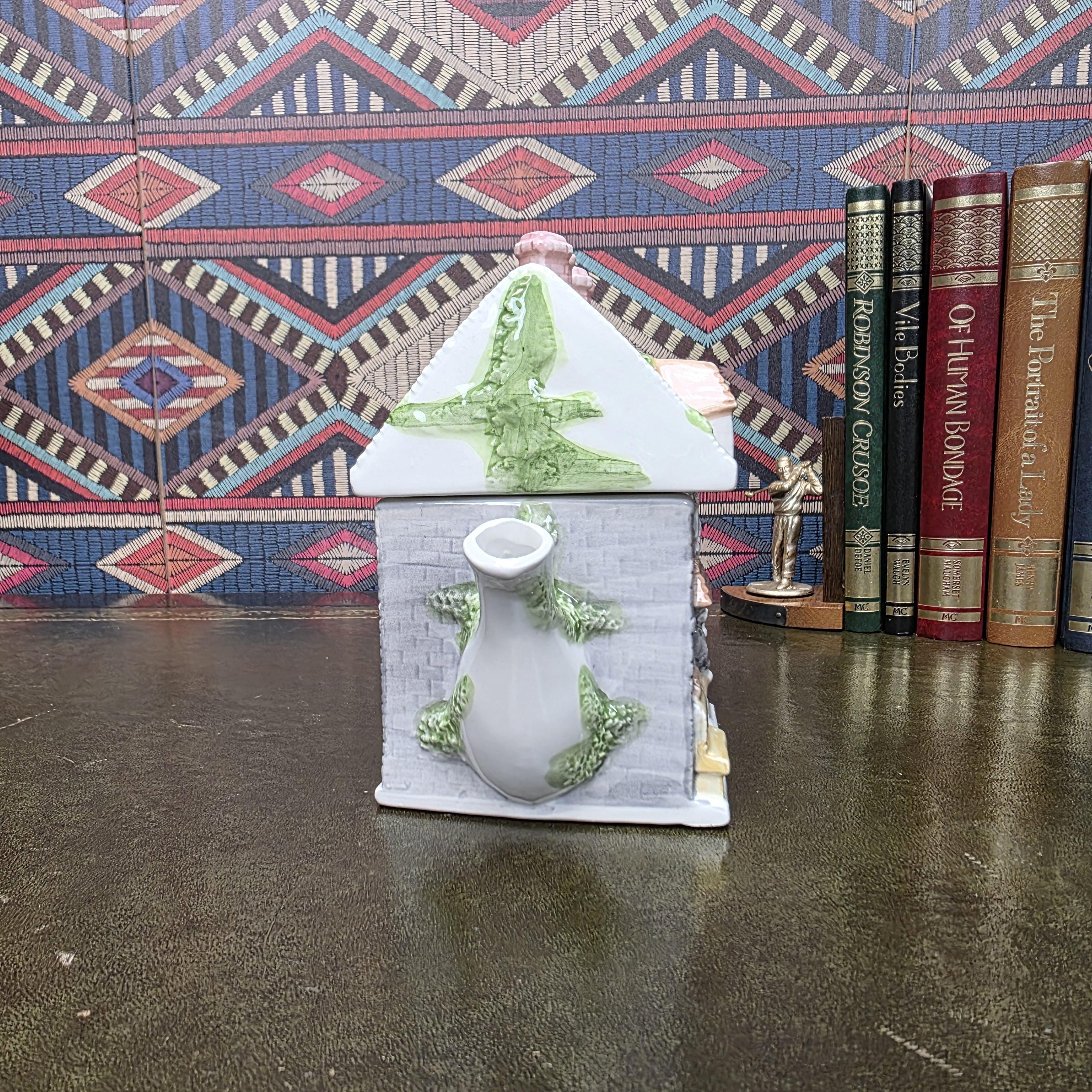 Leonardo Collection Cottage House Teapot Crown and Anchor Pub Ceramic Novelty Tea Pot English