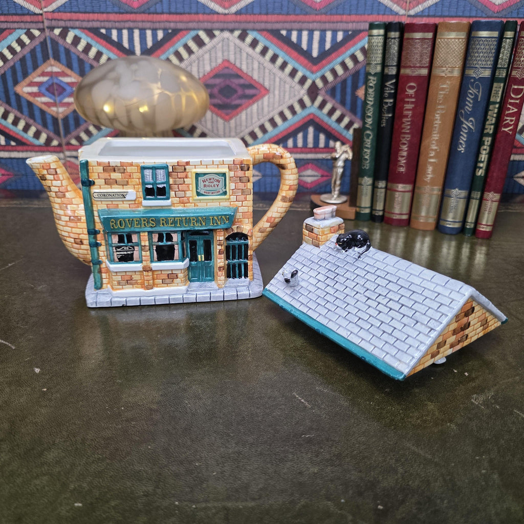 Coronation Street Teapot Rovers Return Inn Annie Rowe Ceramic Pub Collectible TV Memorabilia Kitchen