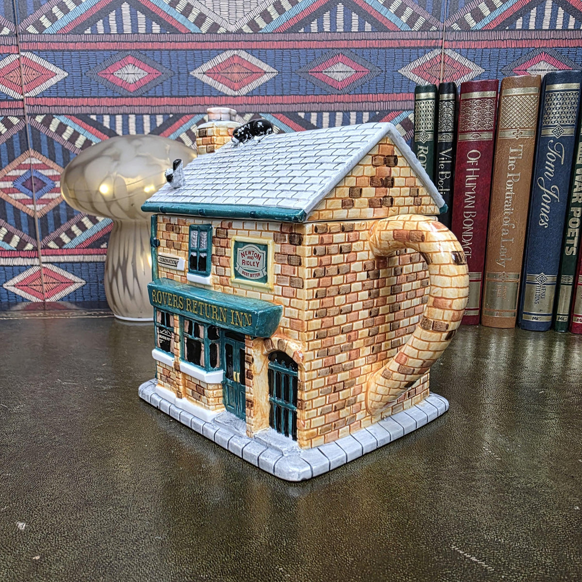 Coronation Street Teapot Rovers Return Inn Annie Rowe Ceramic Pub Collectible TV Memorabilia Kitchen