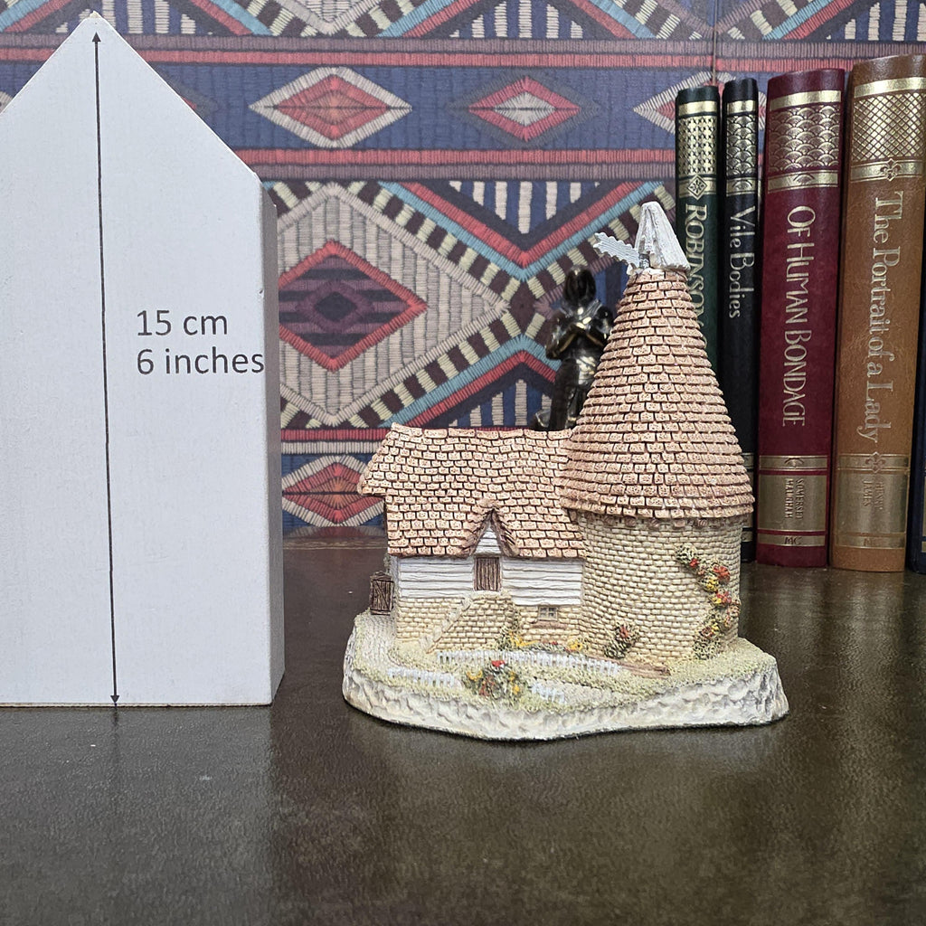 David Winter Cottage Single Oast 1981 English House Figurine John Hine Hand Painted Collector Decor