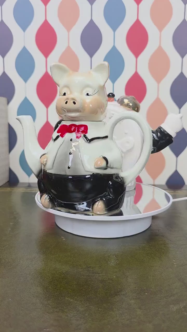 Tony Wood Staffordshire Pig Figural Teapot Master Piggy Character Teapot Collectible English Novelty Teaware