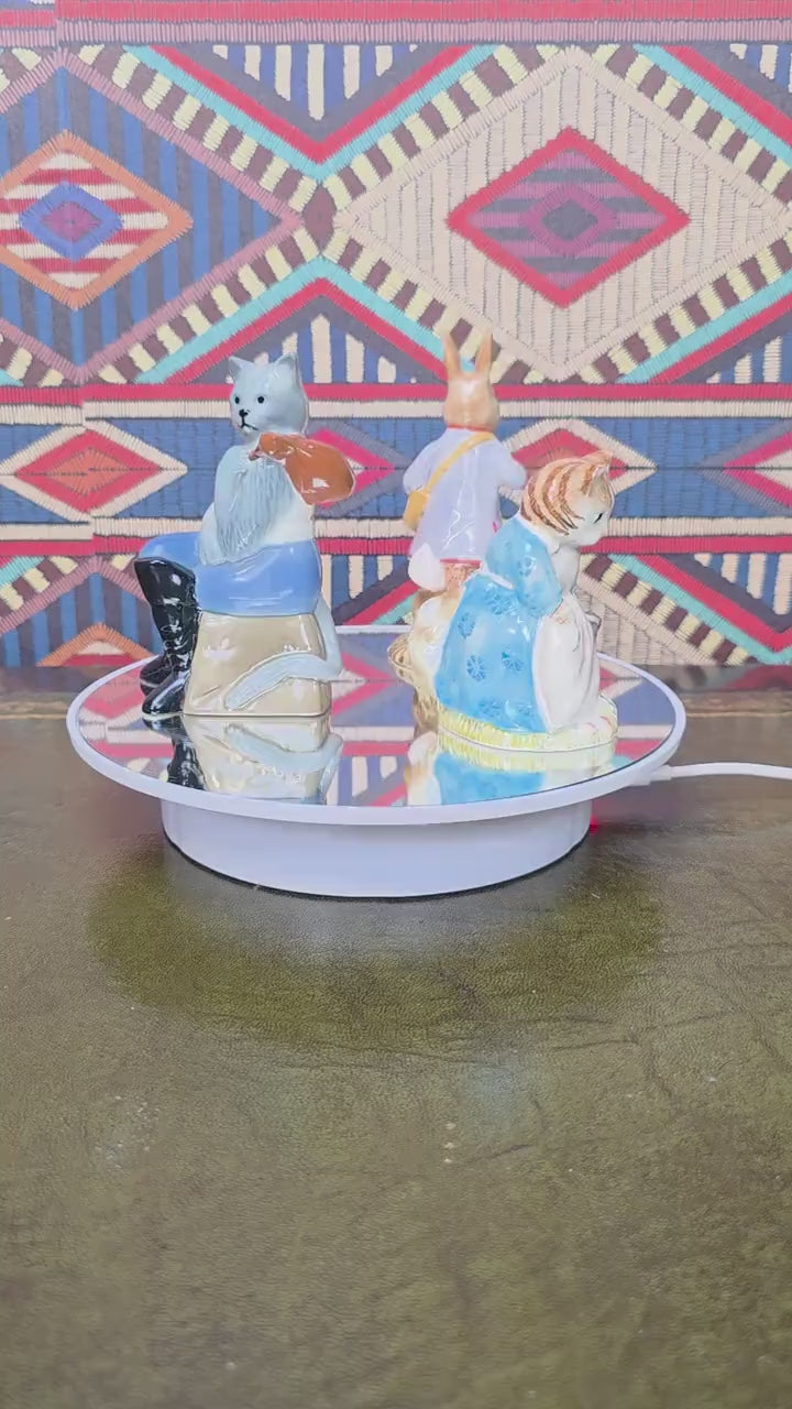 Beswick Peter with Postbag Figurine Beatrix Potter 1996 Royal Doulton  Bunny Statue Peter Rabbit